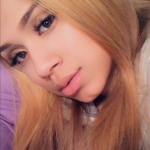 Meet your Posher, Candle